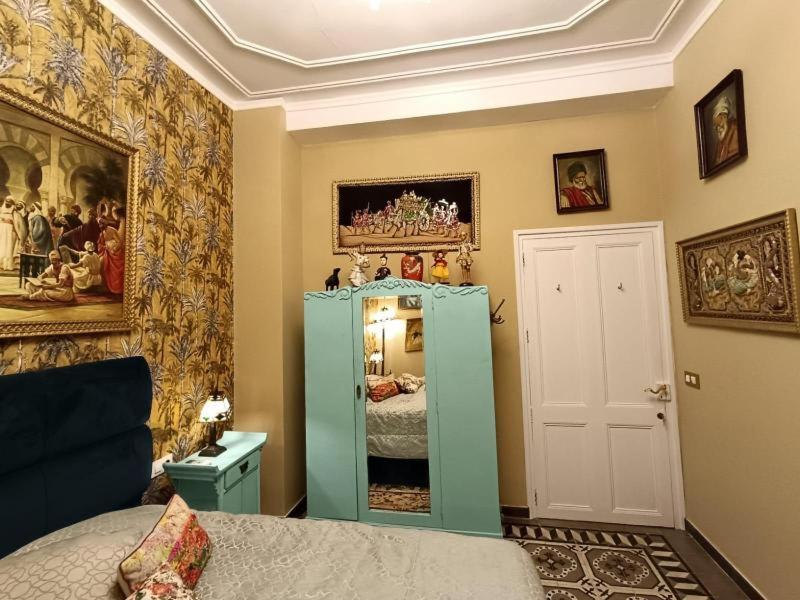 Chambre Historique Dans Le Centre De Дения Екстериор снимка